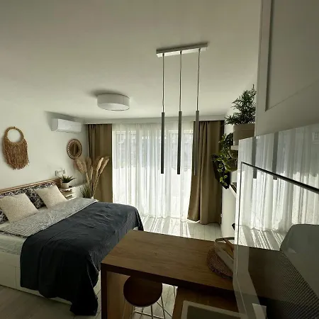 La Riva Mia Apartment *